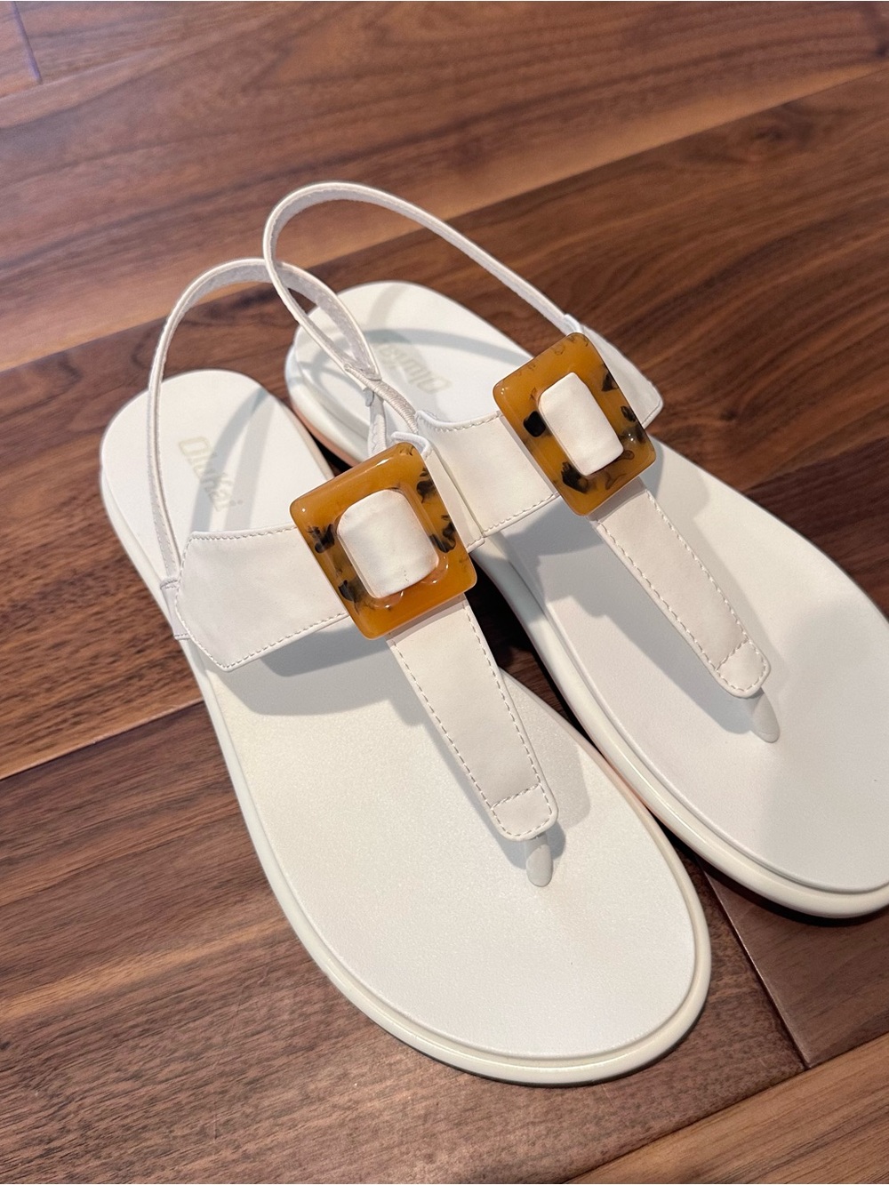 OluKai La'i T-Bar Comfort Sandals - Picture 6 of 9
